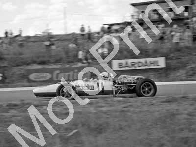 1967 SA GP 11 John Surtees Honda RA273 (permission Malcolm Sampson Motorsport Photography (1)