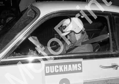 1973 Duckhams 2 Leon Joubert Chev V8 (courtesy Roger Swan) (18)