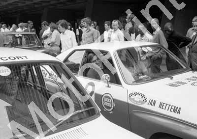 1973 Lucky Strike 2 Jan Hettema, Willem van Heerden Opel, Christo Kuun front Escort (courtesy Roger Swan) (7)