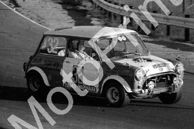 1969 9 hr 32 Guy Tunmer, Piet Wapenaar Austin Cooper (Malcolm Sampson Motorsport Photography) 37)