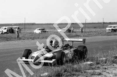 1984 EL F2 Brut GP 16 Billy Maloney Lant scan 20x30cm (permission Malcolm Sampson Motorsport Photography) (1)