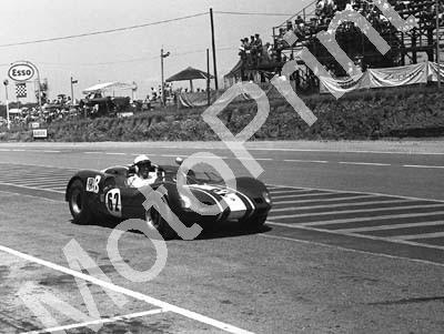 1967 SA GP support 62 Jackie Pretorius Elva Porsche cleaned - Copy