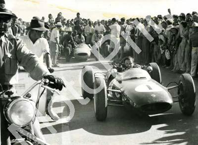 1961 SA GP EL Jim Clark Lotus 21, Stirling Moss Lotus 18-21, Porsche obscured