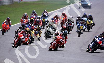 2000 Phakisa SA GP 125 0 1st lap (Colin Watling Photographic) (5)
