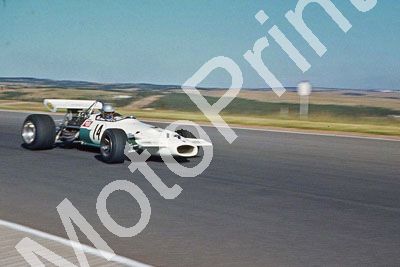 (thanks Stuart Falconer) a 194 1970 SA GP Brabham in Stommelen's BT33 cropped
